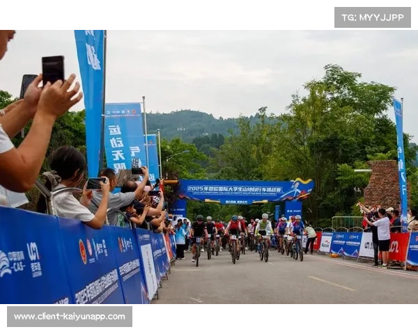致敬幕后英雄 蓉欧国际大学生山地自行车挑战赛工作人员辛勤付出与无私奉献