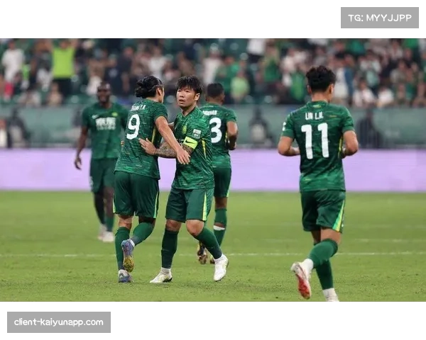 国安快速反击战术成型，前10轮贡献多场大比分对决