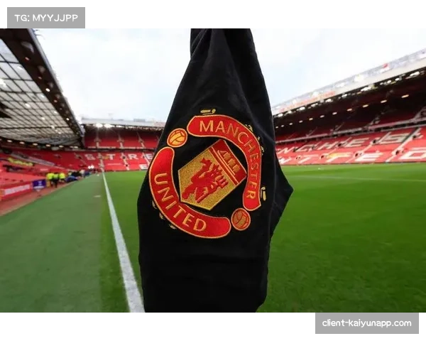 曼联双后腰覆盖面积不足 梅努身后区域成对手重点打击目标 曼联双后腰覆盖面积不足 梅努身后区域成对手重点打击目标